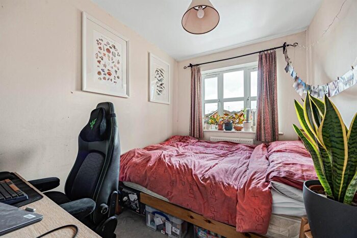 2 Bedroom Apartment For Sale In Elliotts Way, Caversham, Reading, RG4 - Photo 9