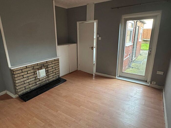 2 Bedroom Terraced House For Sale In Grafton Street, Worksop, S80