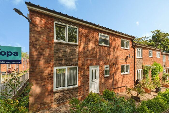 3 Bedroom Terraced House For Sale In York Close, Bury St. Edmunds, IP33