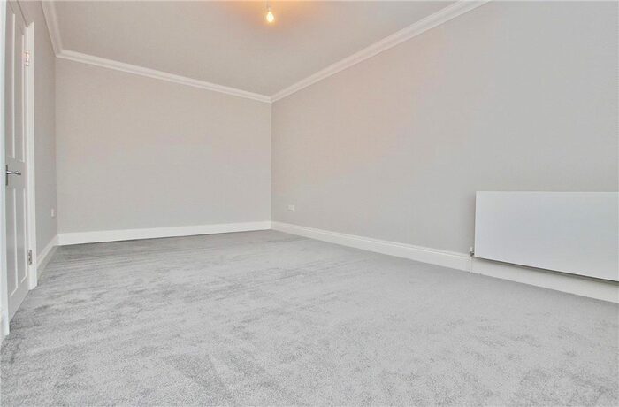 3 Bedroom Flat To Rent In Thames Street, Sunbury-On-Thames, Surrey, TW16