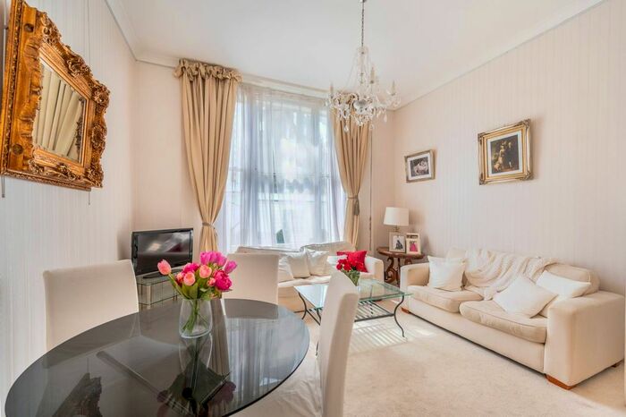 2 Bedroom Flat To Rent In Linden Gardens, Notting Hill, London, W2