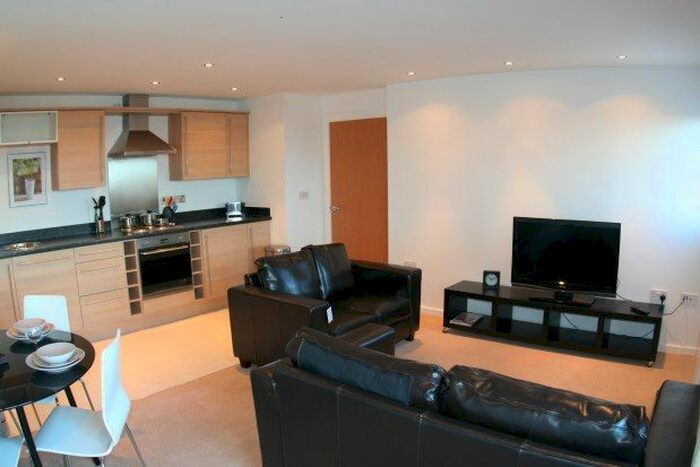 2 Bedroom Flat To Rent In Central Way, Warrington, WA2