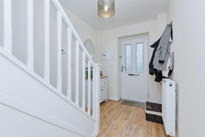 3 Bedroom Town House For Sale In Buxton Crescent, Broughton Astley, Leicester, LE9