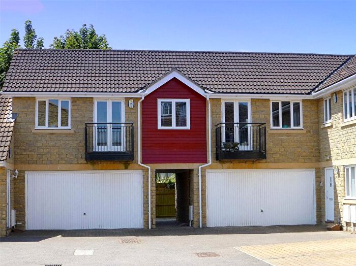 2 Bedroom Coach House For Sale In New Road Court, Bradford-On-Avon, BA15