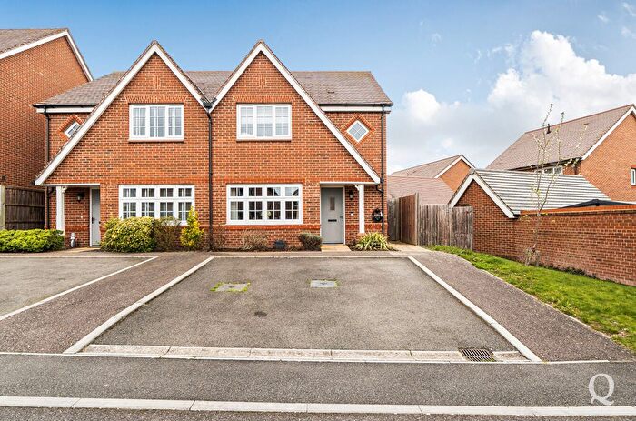 3 Bedroom Semi Detached House For Sale In Cotton Road, Sittingbourne, ME10