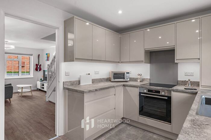 2 Bedroom Terraced House For Sale In Larkswood Rise, St. Albans, AL4