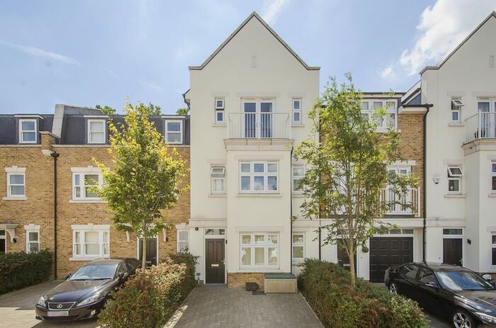4 Bedroom Terraced House To Rent In Emerald Square, London, SW15