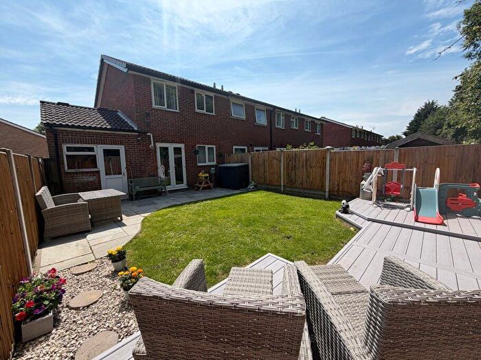 2 Bedroom End Of Terrace House For Sale In , Pine Way, Folkestone, CT19