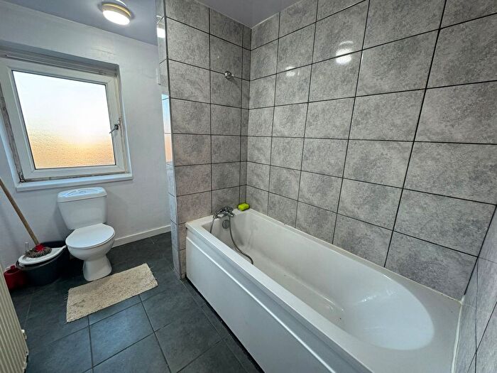 2 Bedroom Maisonette To Rent In London, E13