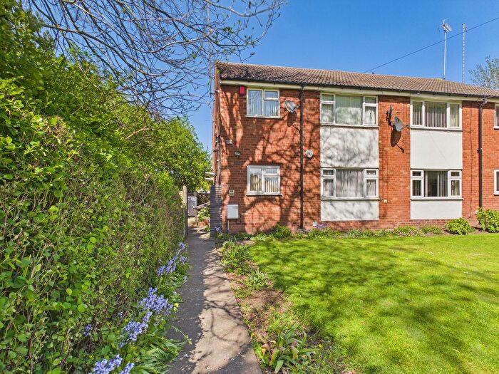 2 Bedroom Maisonette For Sale In Great Barr, Birmingham, B43