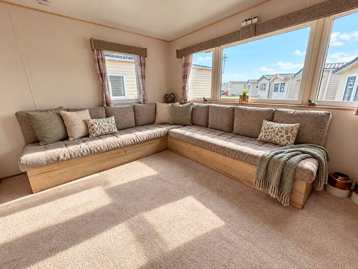 3 Bedroom Park Home For Sale In Burghead Holiday Park, Station Ct Elgin, IV30