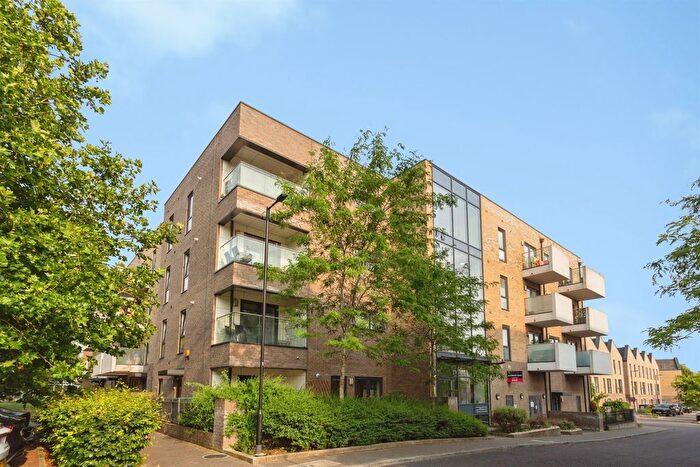 2 Bedroom Flat For Sale In Tranquil Lane, Harrow, HA2
