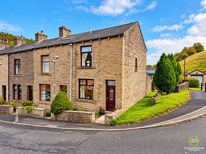 3 Bedroom End Of Terrace House For Sale In Brockclough Road, Rossendale, BB4