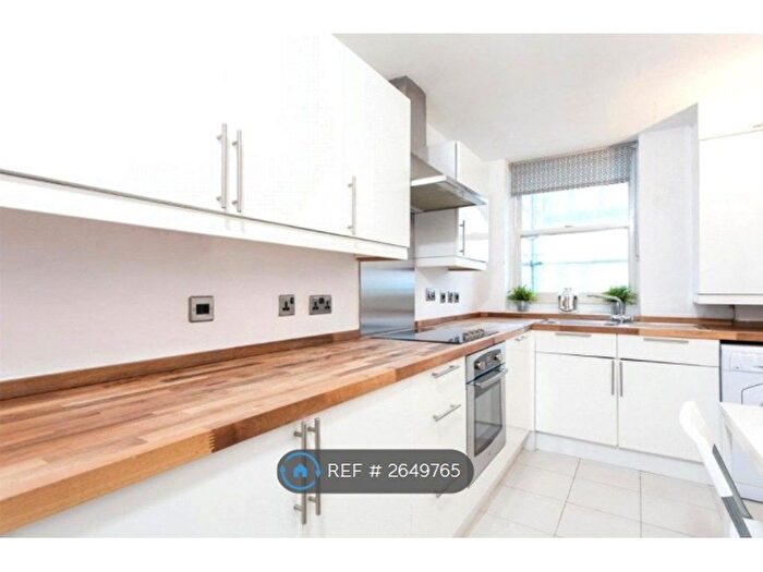 1 Bedroom Flat To Rent In Wood Close, London, E2