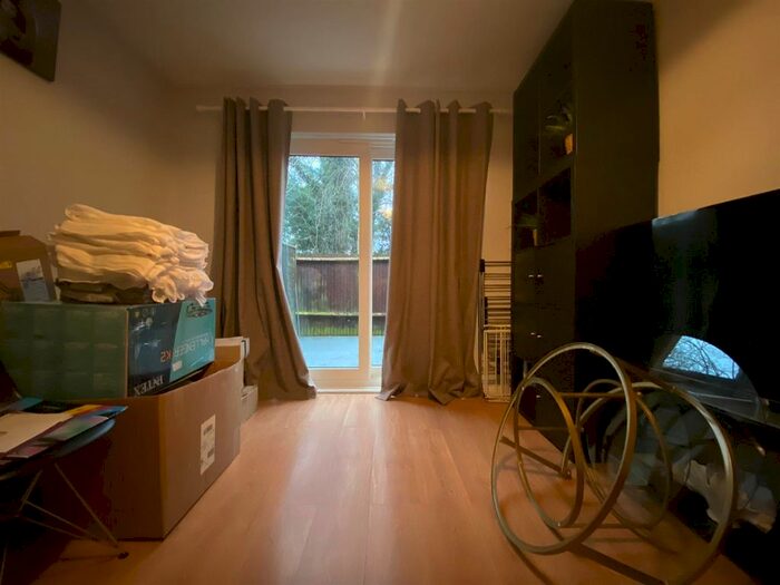 1 Bedroom Terraced House To Rent In Waterside, Uxbridge, UB8