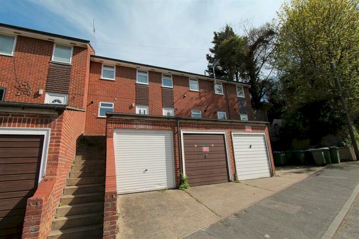 2 Bedroom Terraced House To Rent In Clive Road, Belvedere, DA17