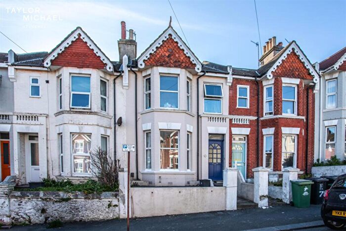 6 Bedroom Terraced House To Rent In Hollingbury Road, Brighton, BN1