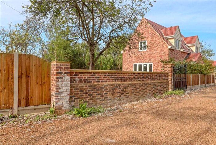 3 Bedroom Detached House For Sale In Clacton Road, Weeley Heath, CO16