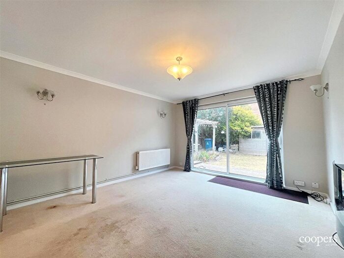 4 Bedroom End Of Terrace House To Rent In Westwood Close, Ruislip, HA4