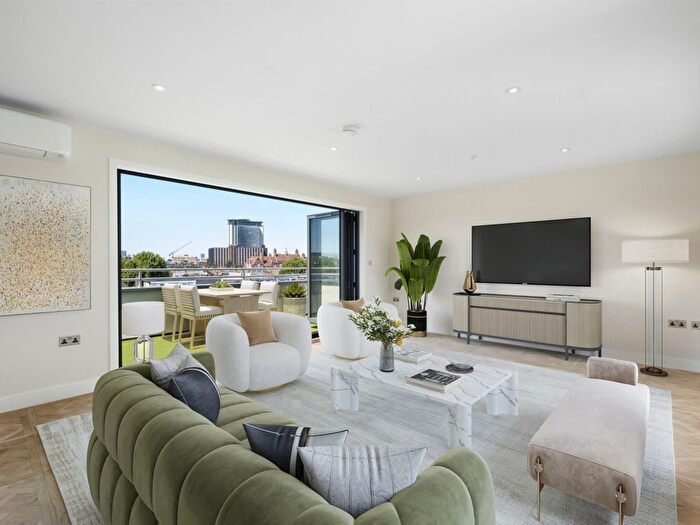 3 Bedroom Flat For Sale In Farm Lane, London, SW6