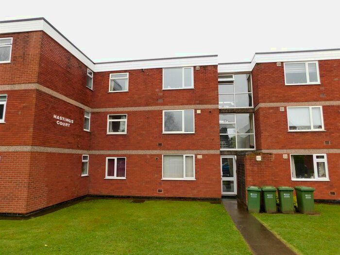 2 Bedroom Flat For Sale In Church Avenue, Stourport-On-Severn, DY13