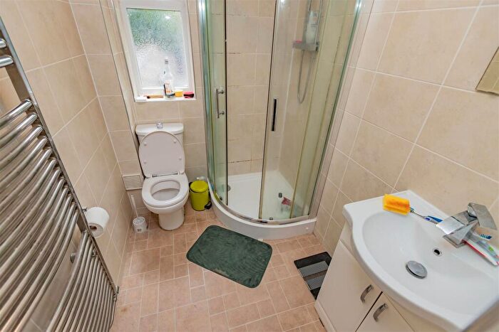 6 Bedroom House To Rent In Hubert Road, Birmingham, B29