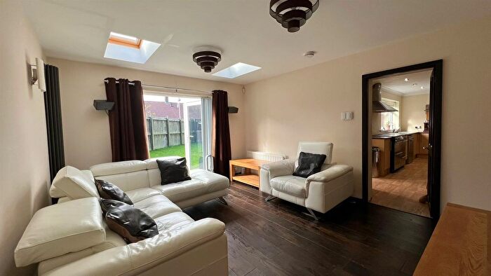 3 Bedroom Semi-Detached House For Sale In Wayside, Marsden, South Shields, NE34