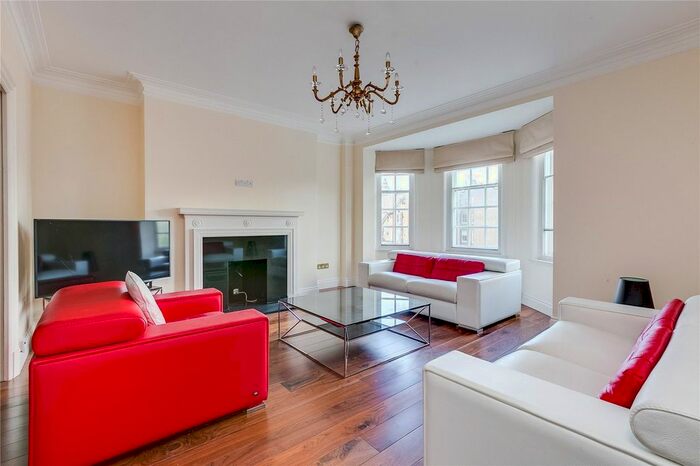 4 Bedroom Flat To Rent In Malvern Court, Onslow Square, London, SW7