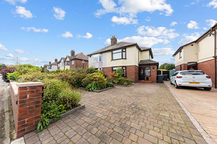 3 Bedroom Semi Detached House For Sale In Orford Green, Warrington, WA2