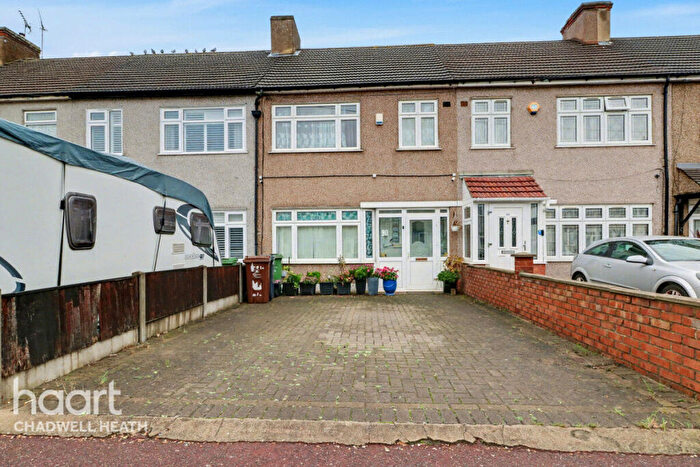 3 Bedroom Terraced House For Sale In Grosvenor Road, Dagenham, RM8