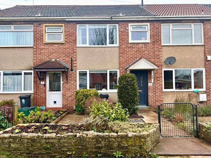 2 Bedroom House For Sale In Clarence Gardens, Staple Hill, Bristol, BS16