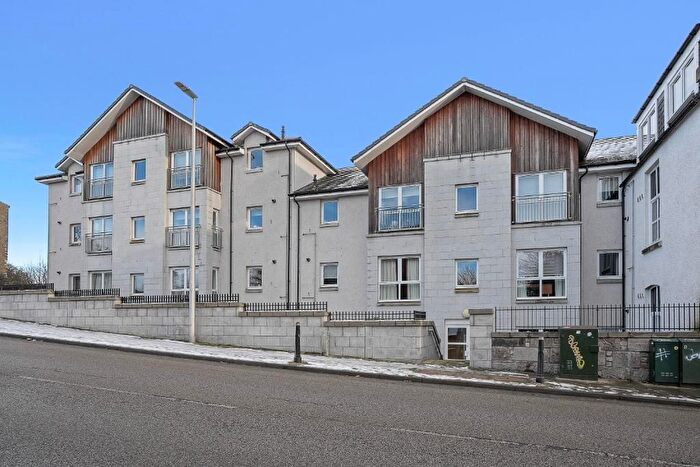 2 Bedroom Flat To Rent In Park Street, Aberdeen, AB24