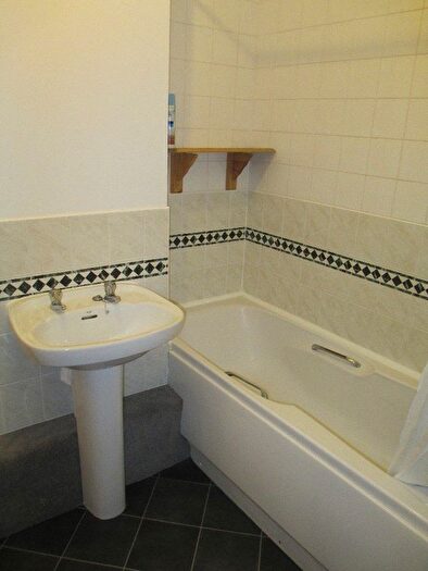 2 Bedroom Flat To Rent In Newington Causeway, London, SE1