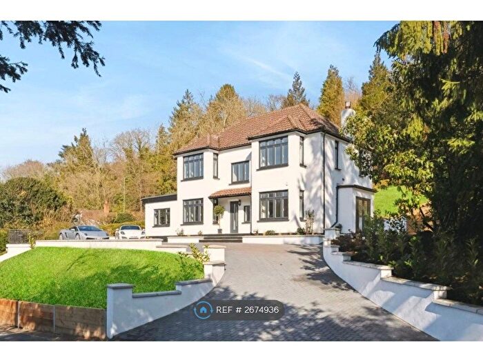 4 Bedroom Detached House To Rent In Welcomes Road, Kenley, CR8