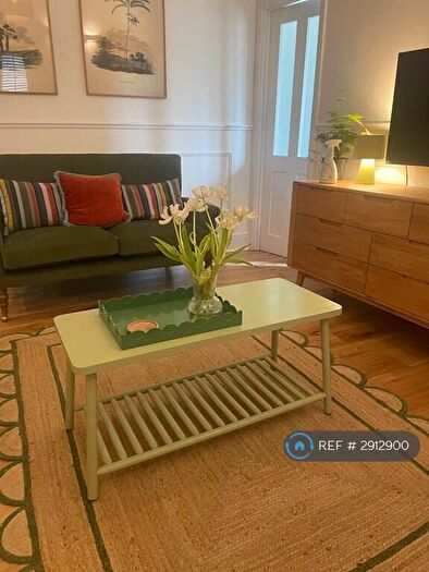Studio To Rent In Stanger Road, London, SE25
