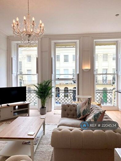 1 Bedroom Flat To Rent In Oriental Place, Brighton, BN1
