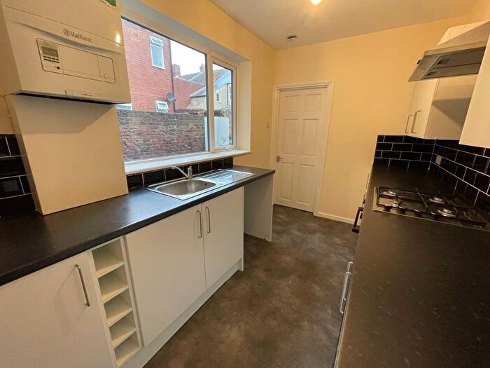 2 Bedroom Flat To Rent In Norham Road, North Shields, NE29