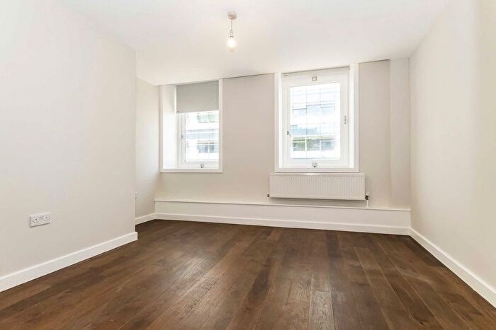 2 Bedroom Flat To Rent In Little Somerset Street, Aldgate, E1