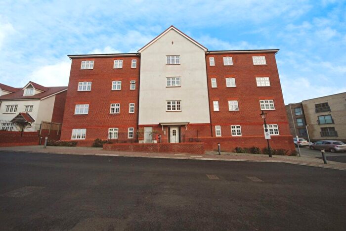 1 Bedroom Flat For Sale In Armstrong Road, Luton, LU2