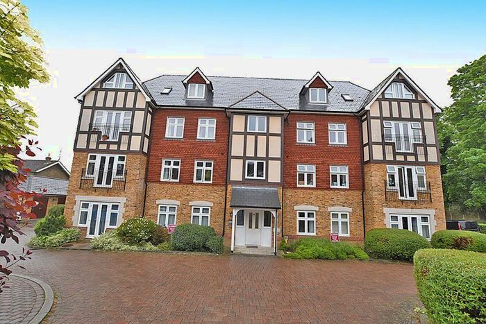 2 Bedroom Property To Rent In Hazlitt Drive, Maidstone, ME16