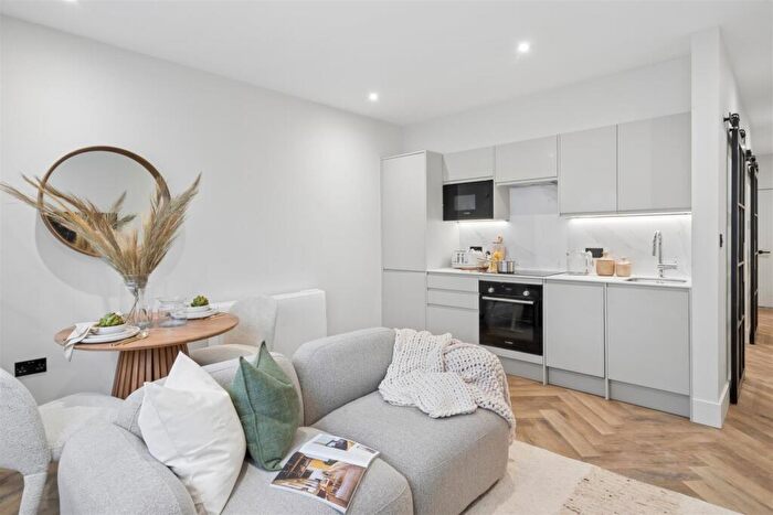 Apartment For Sale In Plot, Pacific House, Marlow, SL7