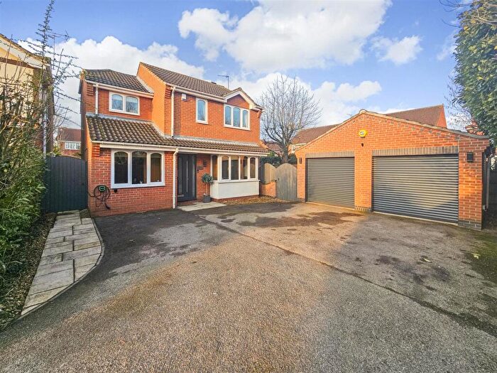 4 Bedroom Detached House For Sale In Lambourne Crescent, Lowdham, Nottingham, NG14