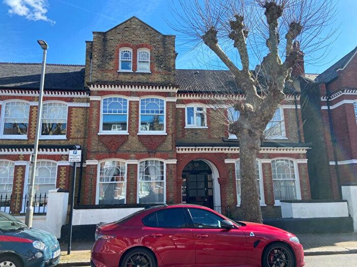 3 Bedroom Flat For Sale In Flat, Dalebury Road, London, SW17