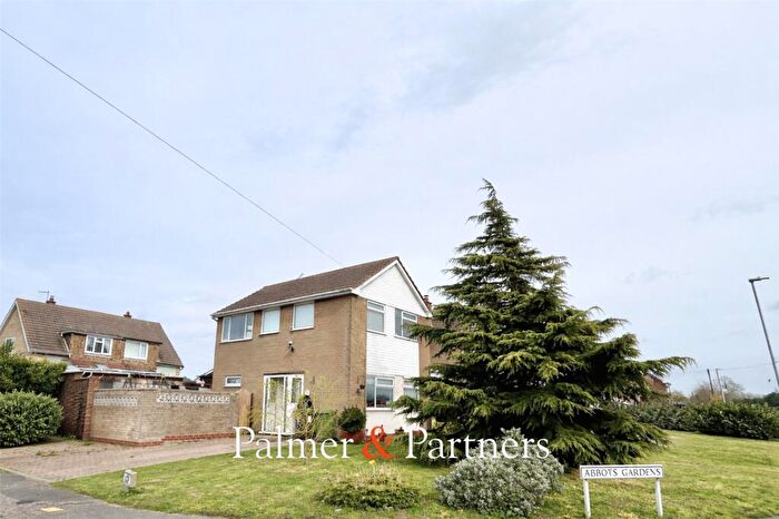 3 Bedroom Detached House For Sale In Clacton Road, St. Osyth, Clacton-on-Sea, Essex, CO16