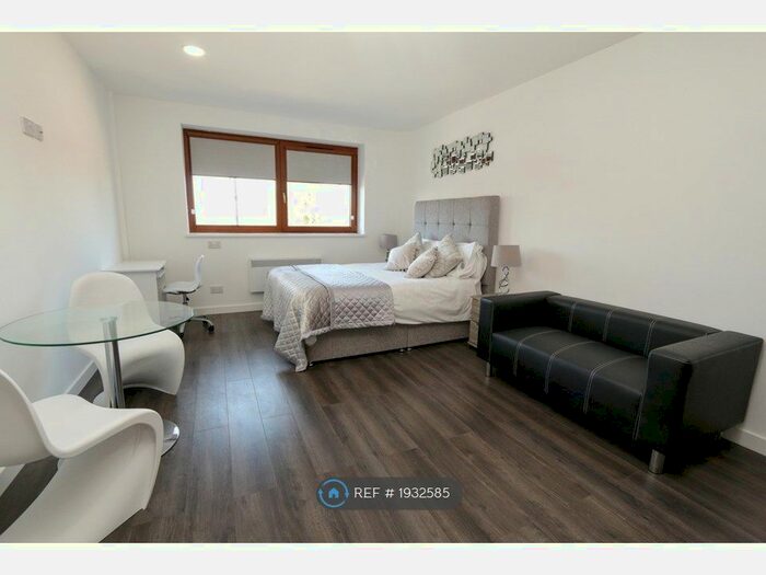 Studio To Rent In Lower Bryan Street, Stoke-On-Trent, ST1