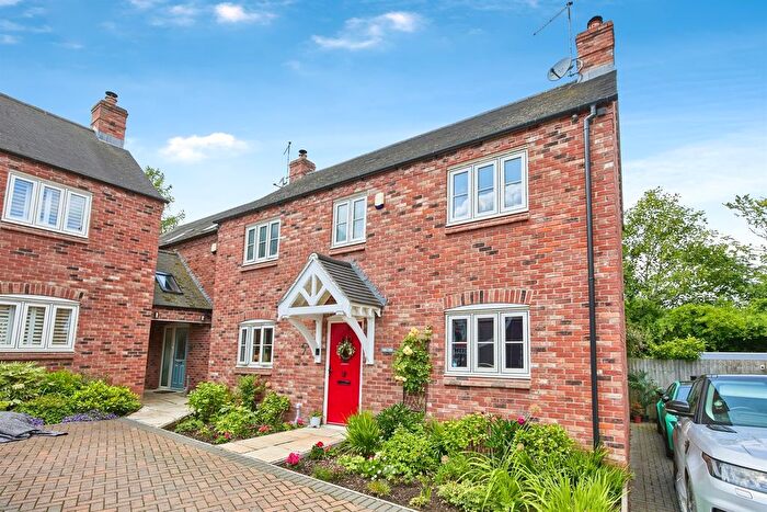 3 Bedroom Detached House For Sale In Manor Gardens, Linton, Swadlincote, DE12
