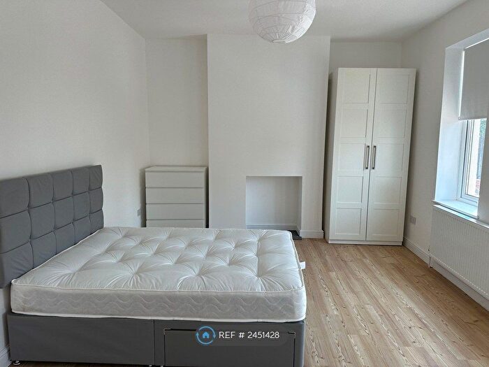 4 Bedroom Semi-Detached House To Rent In Cyril Crescent, Cardiff, CF24