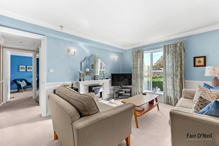 2 Bedroom Retirement Property For Sale In Palmerston Road, Buckhurst Hill, IG9