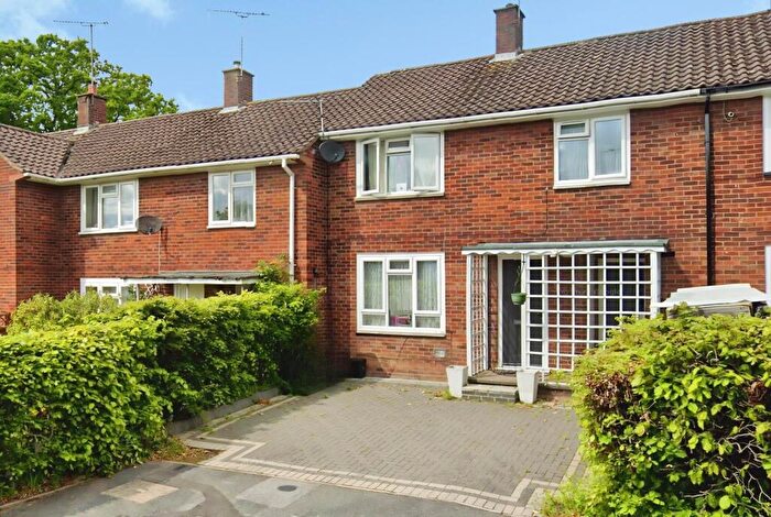 3 Bedroom Terraced House For Sale In Salwey Close, Bracknell, Berkshire, RG12