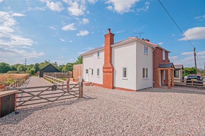 7 Bedroom Detached House For Sale In House & Annex Bungalow On Waltham Road, Boreham, Chelmsford, CM3